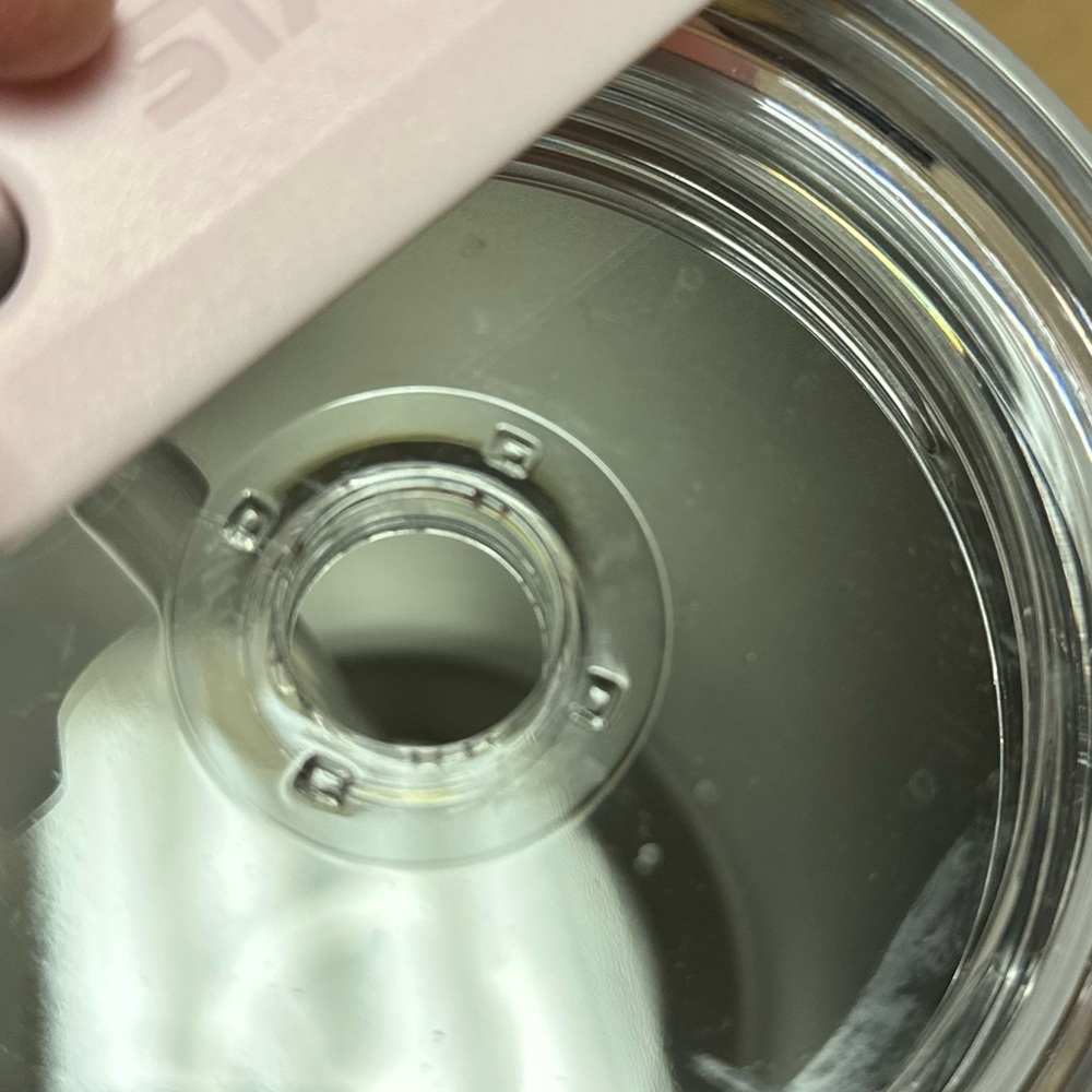 Stanley 40oz Stainless Steel Adventure Quencher Tumbler - Frost Pearlescent FLAW - Picture 4 of 5